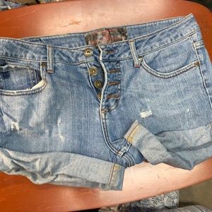 Ladies jean shorts